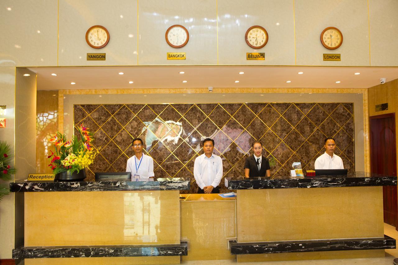 Apollo Hotel Yangon Exterior foto