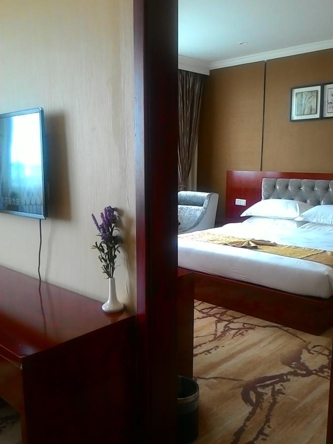 Apollo Hotel Yangon Exterior foto